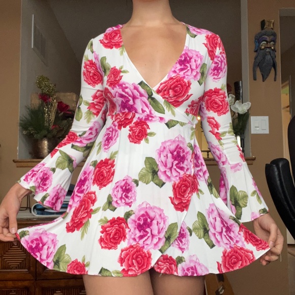 Floral Wrap Dress - Picture 3 of 9